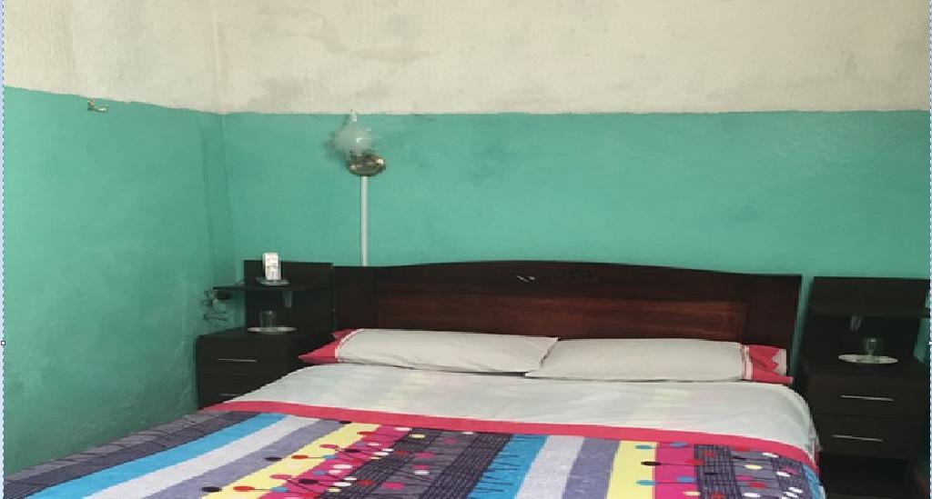 Hostal La Chorrera Кито Экстерьер фото